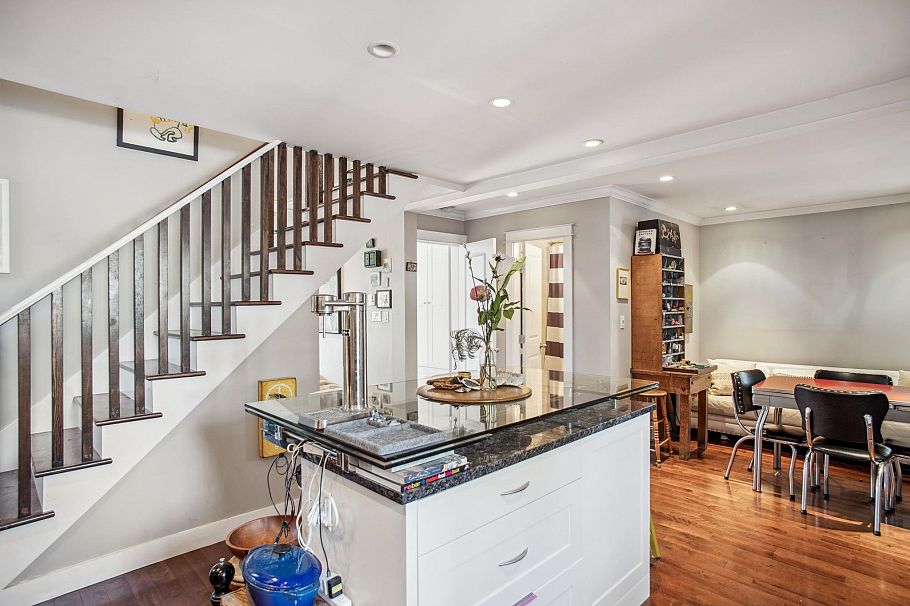 3617 Adanac Street Vancouver, BC - 9