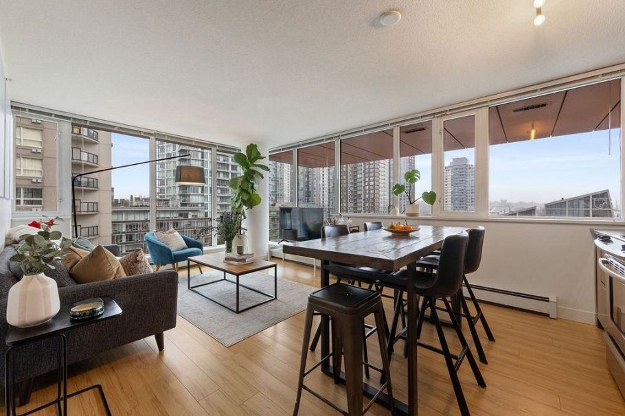 609 1325 Rolston Street Vancouver, BC - 2