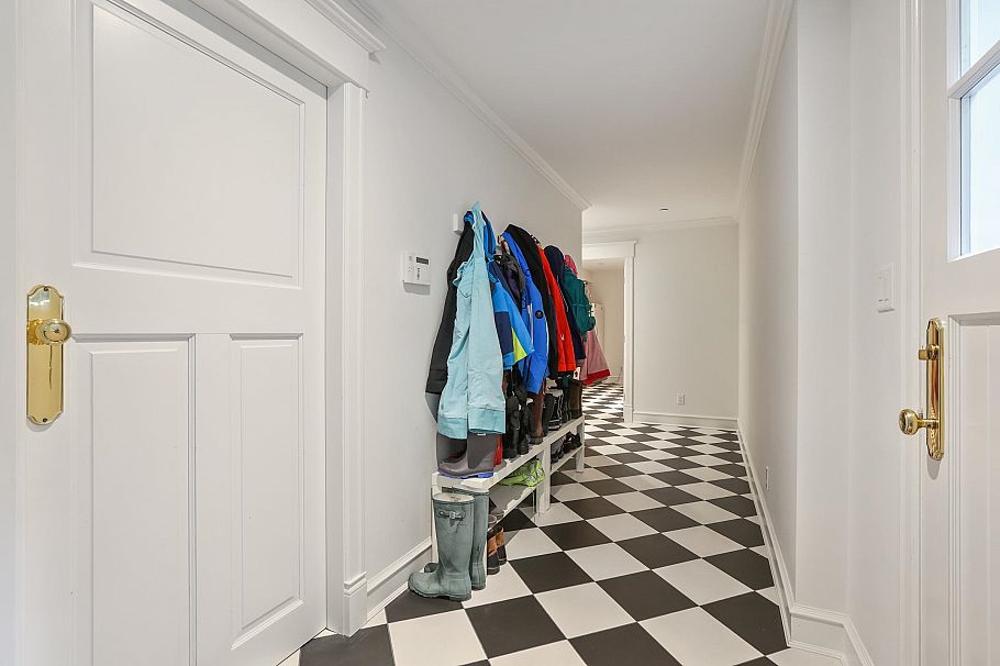 4409 Marguerite Street Vancouver, BC - 30