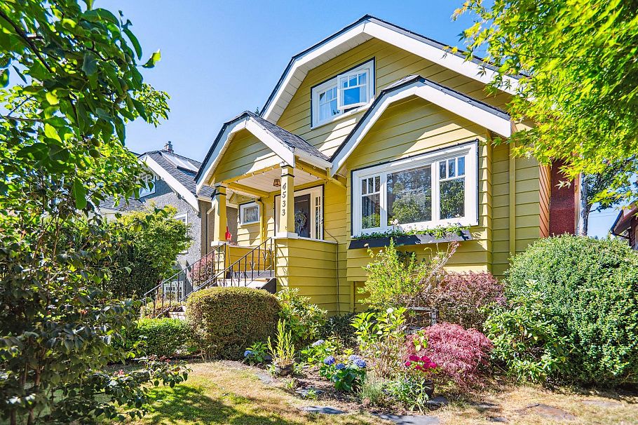 4533 W 8th Avenue Vancouver, BC - 3