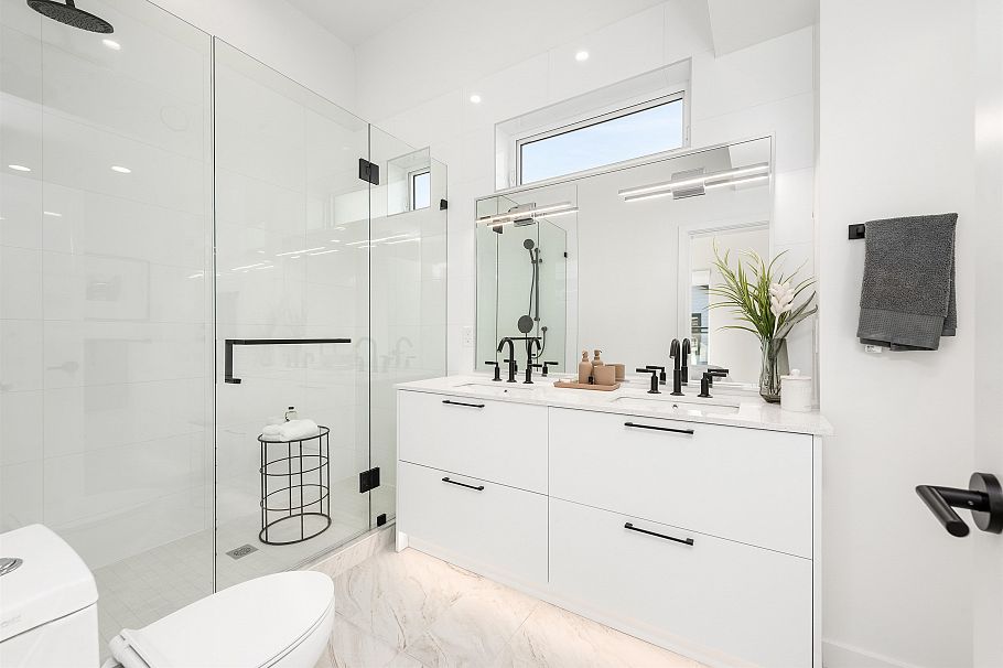 135 535 E 2nd Street North Vancouver, BC - 15