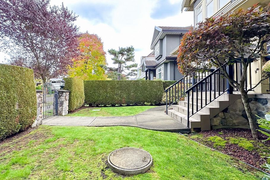 2978 W 21st Avenue Vancouver, BC - 3
