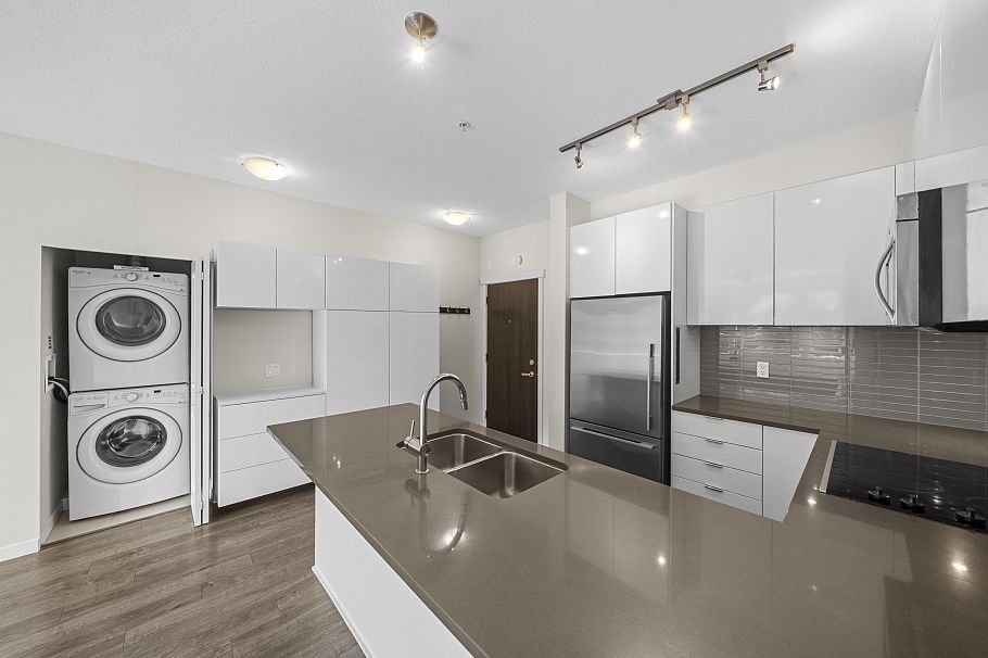 101 2665 Mountain Highway North Vancouver, BC - 4