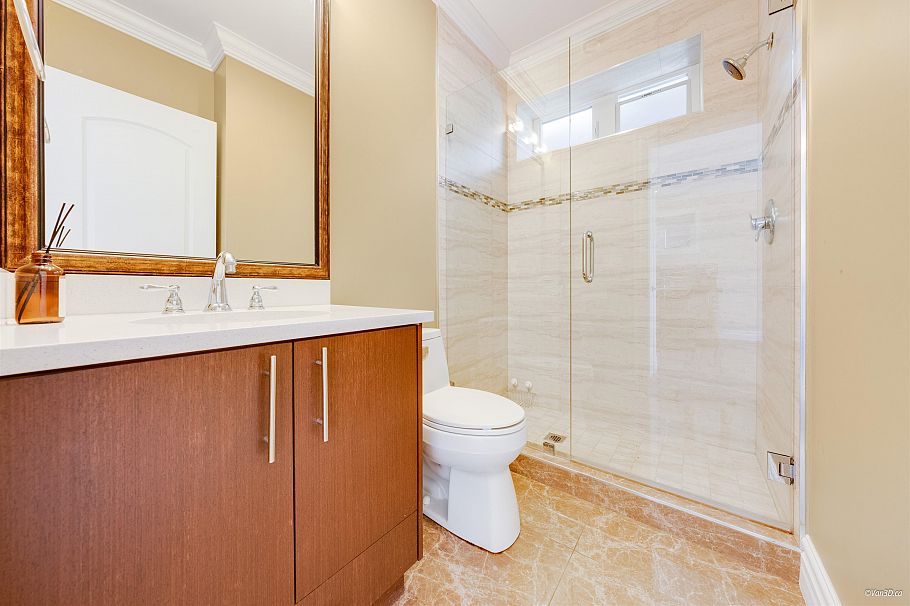 4042 W 20th Avenue Vancouver, BC - 27