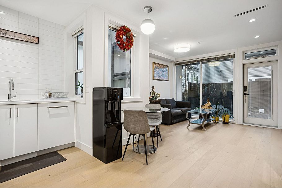 721 E 26th Avenue Vancouver, BC - 9