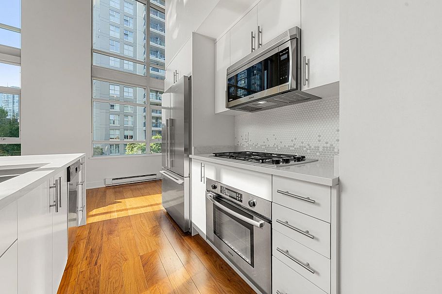 407 988 Richards Street Vancouver, BC - 19