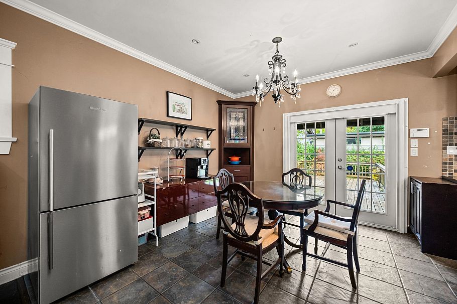 6050 Athlone Street Vancouver, BC - 12