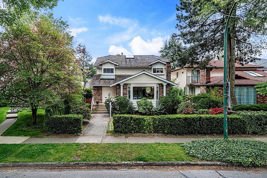 3982 W 29th Avenue Vancouver, BC - 1