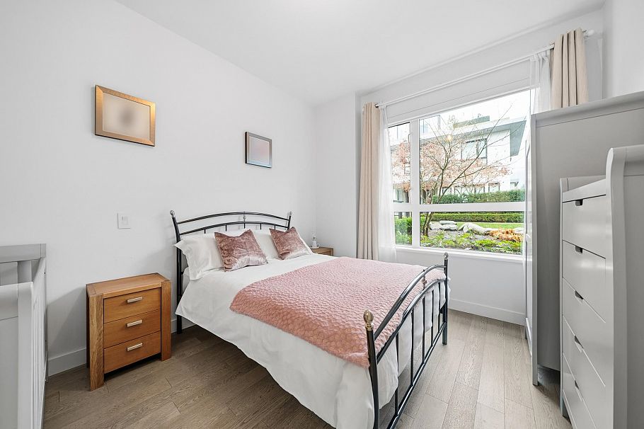 201 3220 Connaught Crescent North Vancouver, BC - 8