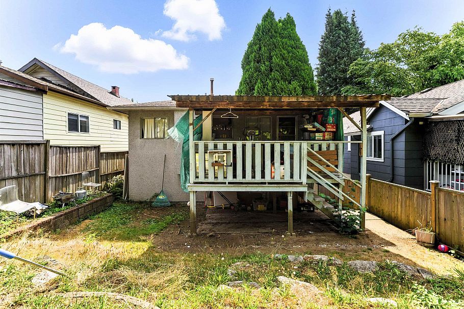 4987 Hoy Street Vancouver, BC - 32