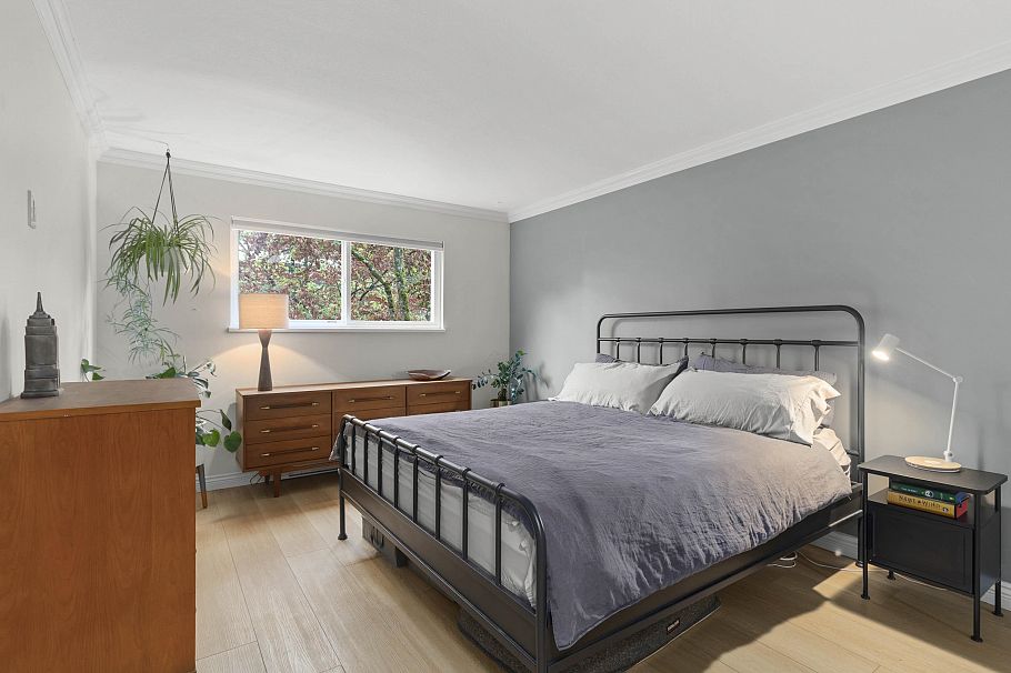 302 1550 Barclay Street Vancouver, BC - 24