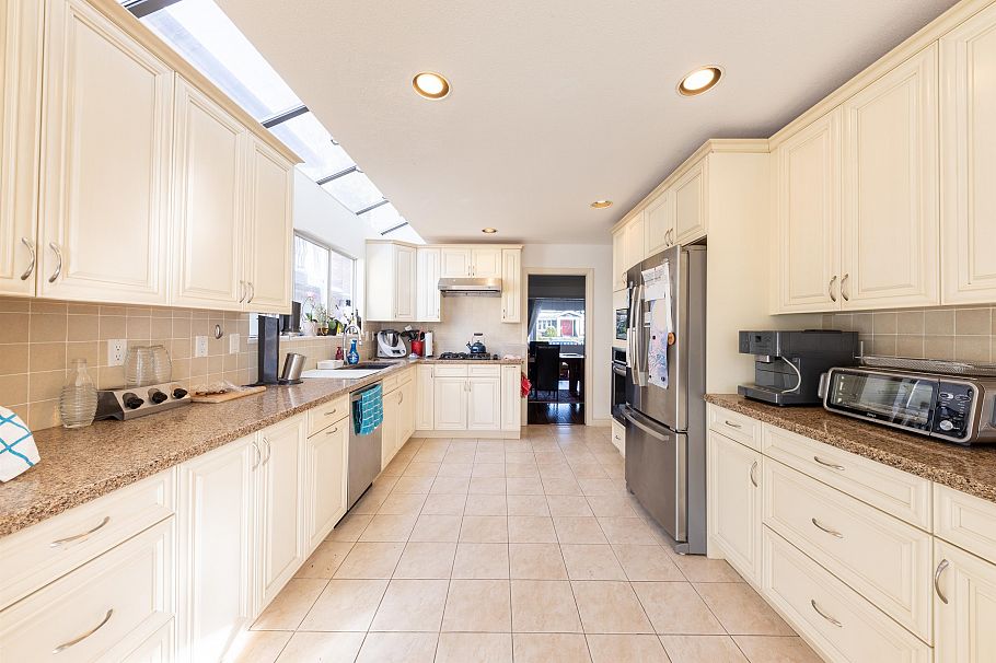 3982 W 29th Avenue Vancouver, BC - 14