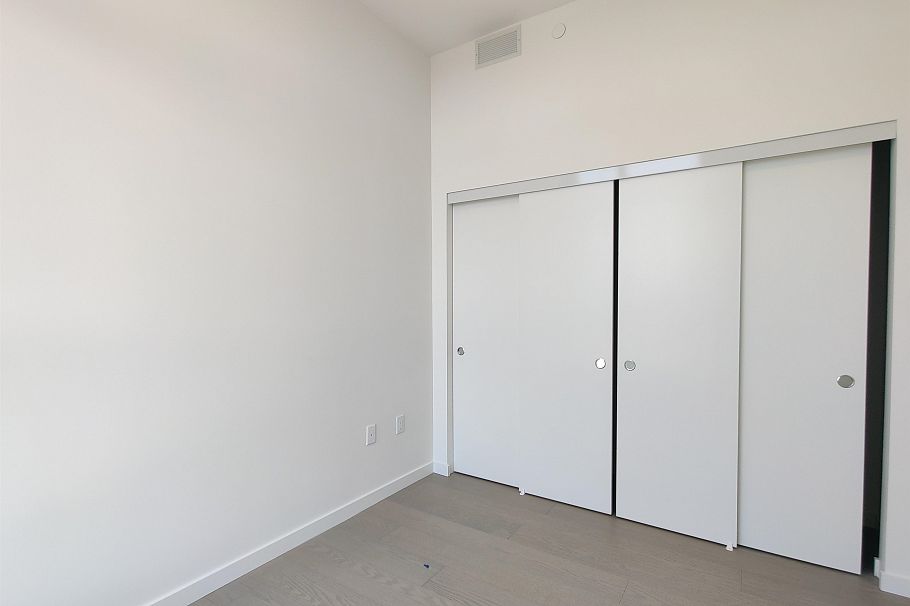 308 8415 Granville Street Vancouver, BC - 13