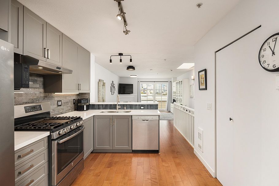 317 678 W 7th Avenue Vancouver, BC - 7