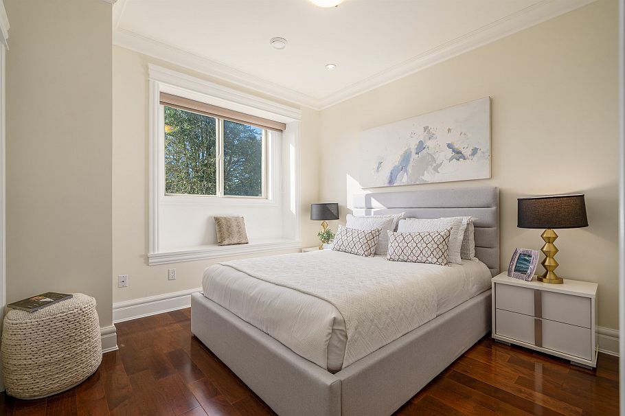 3716 W 17th Avenue Vancouver, BC - 19