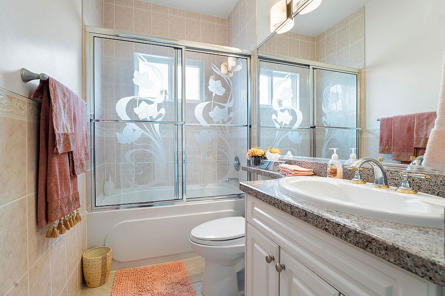 339 E 63rd Avenue Vancouver, BC - 19