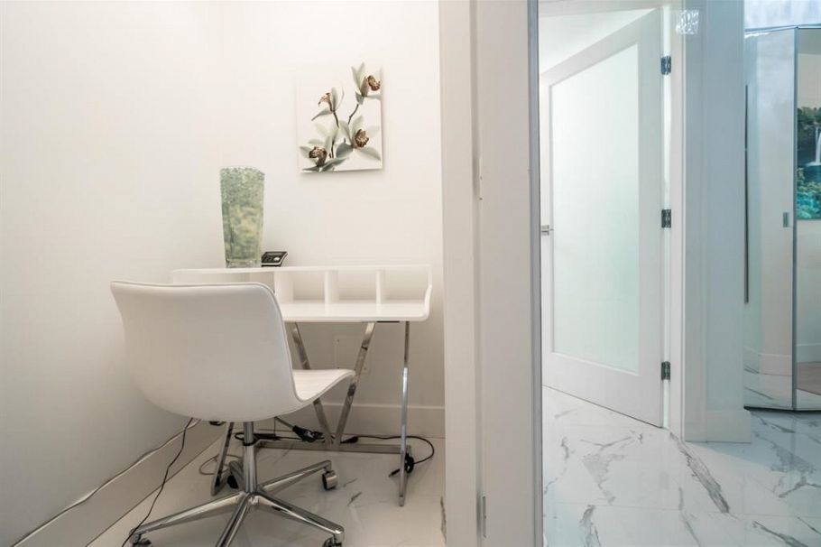 902 1328 W Pender Street Vancouver, BC - 16