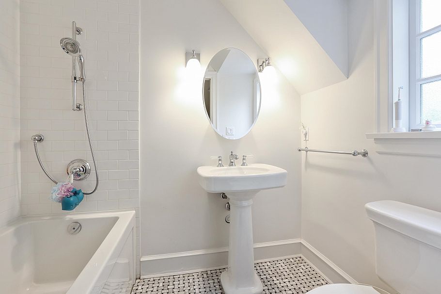 4409 Marguerite Street Vancouver, BC - 26