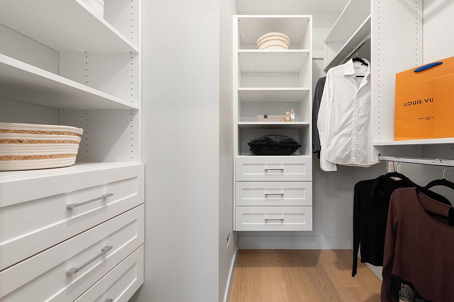 1 2635 W 12th Avenue Vancouver, BC - 26