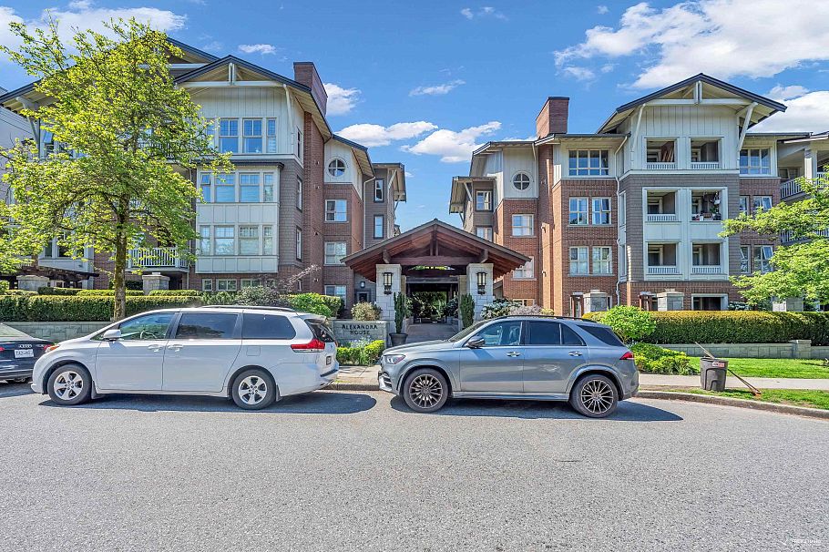 1305 4655 Valley Drive Vancouver, BC - 1