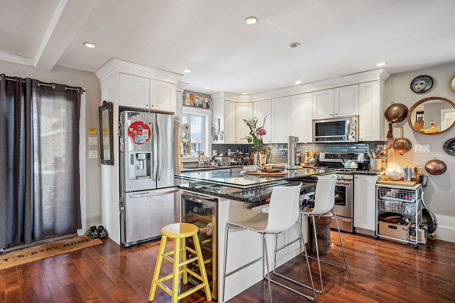 3617 Adanac Street Vancouver, BC - 7