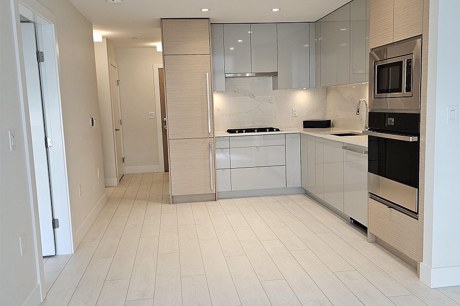 616 3438 Sawmill Crescent Vancouver, BC - 1