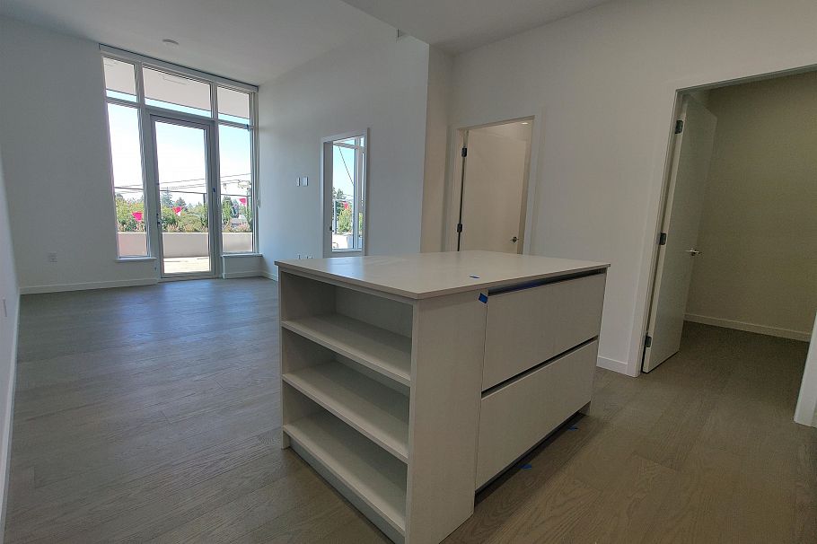 308 8415 Granville Street Vancouver, BC - 20