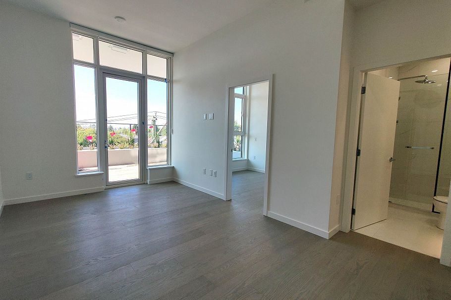 308 8415 Granville Street Vancouver, BC - 15