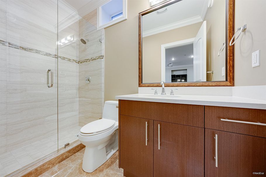 4042 W 20th Avenue Vancouver, BC - 33