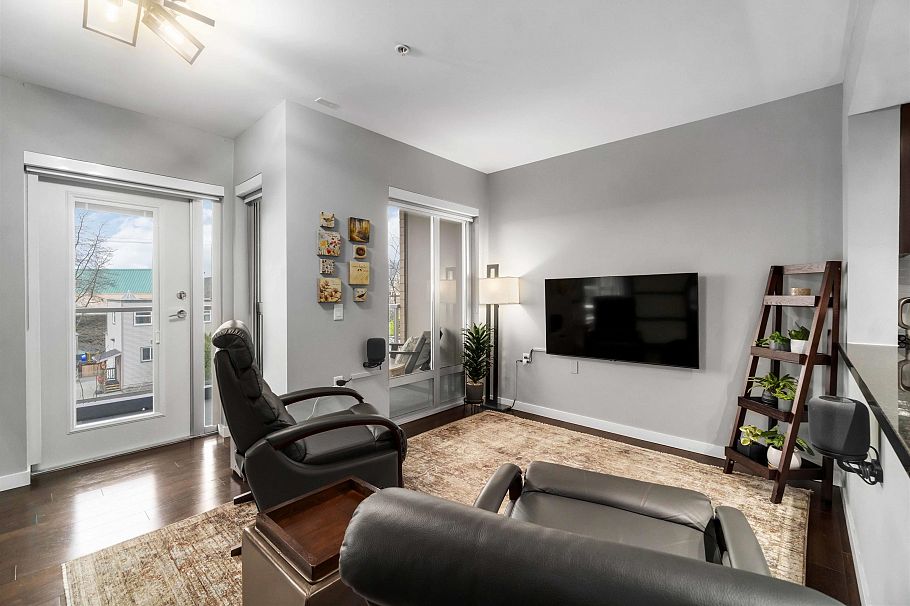 213 1288 Chesterfield Avenue North Vancouver, BC - 6