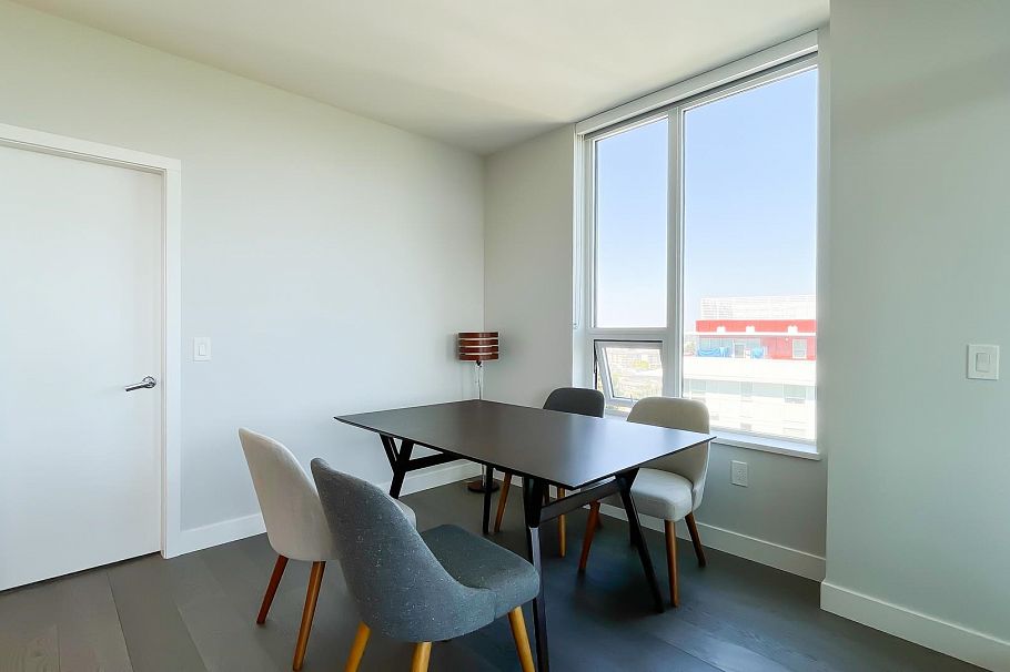 1304 5410 Shortcut Road Vancouver, BC - 7