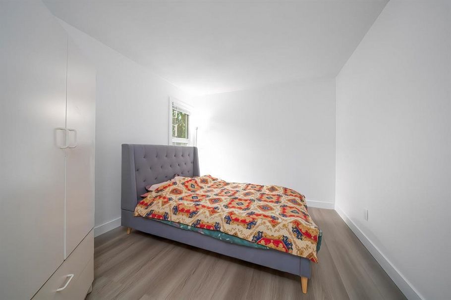 3 488 Jackson Avenue Vancouver, BC - 5