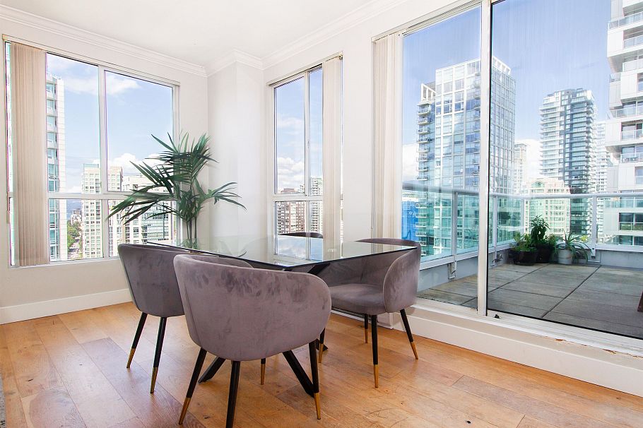 2301 1500 Howe Street Vancouver, BC - 8