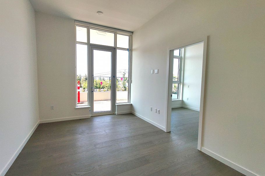 308 8415 Granville Street Vancouver, BC - 11