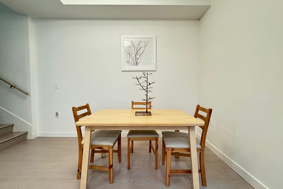 8180 Nunavut Lane Vancouver, BC - 9