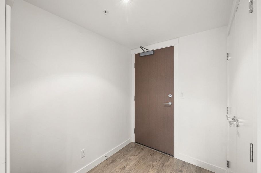 502 110 Switchmen Street Vancouver, BC - 32