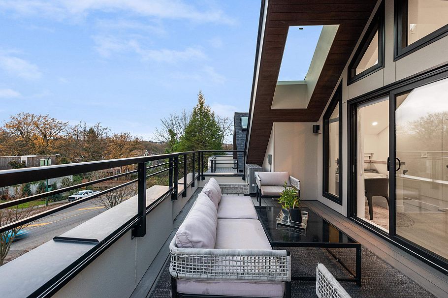 1 2635 W 12th Avenue Vancouver, BC - 35