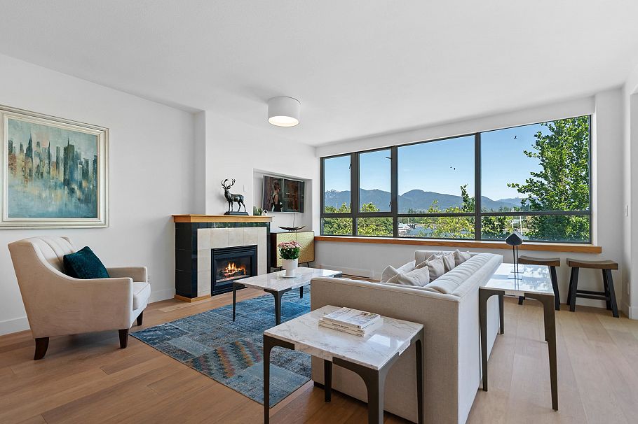 L302 1550 Coal Harbour Quay Vancouver, BC - 2