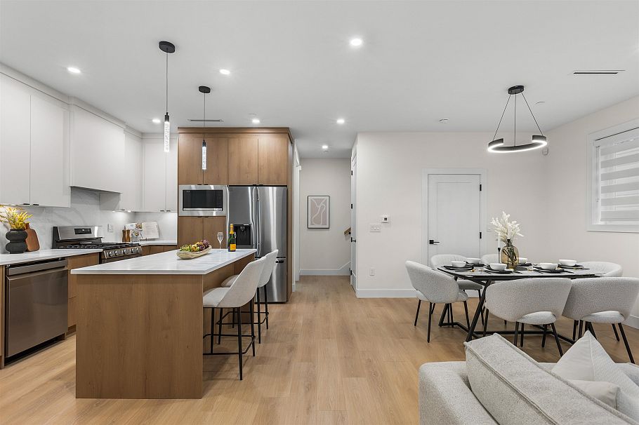 1 435 E 47th Avenue Vancouver, BC - 9