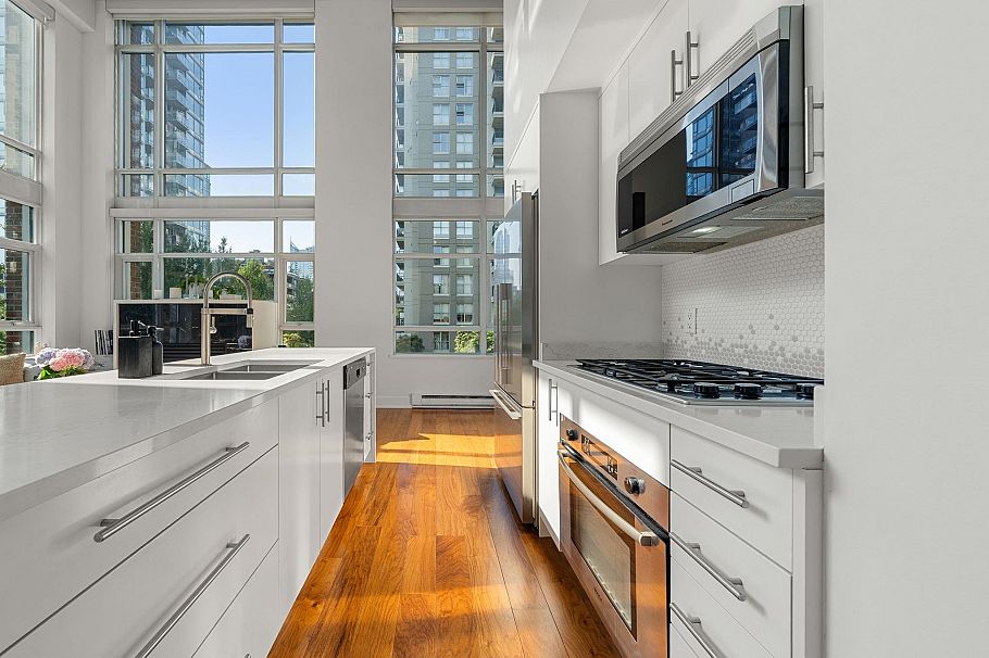 407 988 Richards Street Vancouver, BC - 18