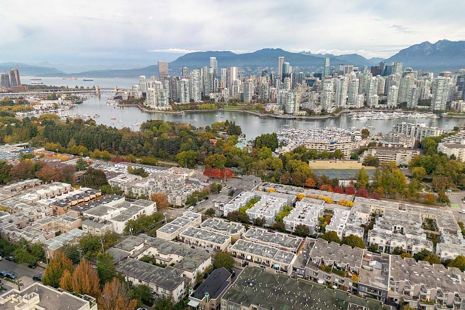 317 678 W 7th Avenue Vancouver, BC - 24