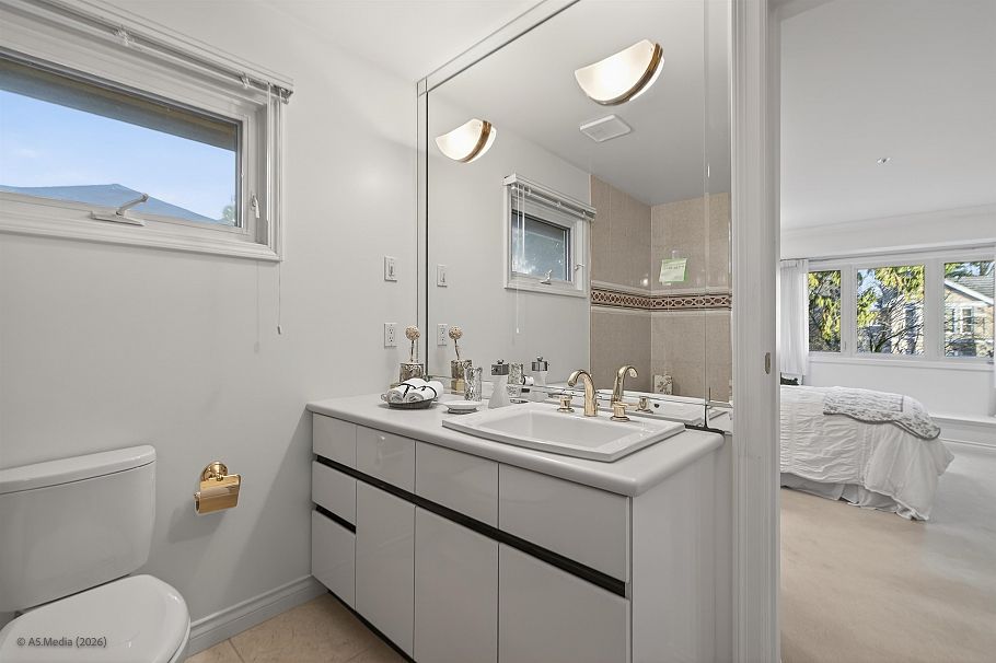 6787 Montgomery Street Vancouver, BC - 20