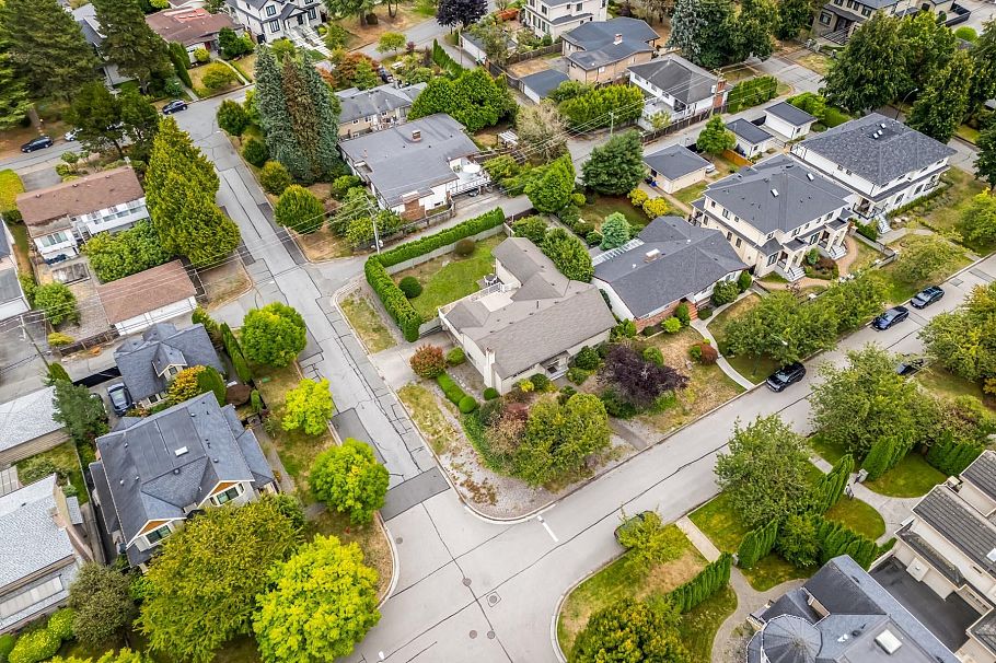 5912 Fremlin Street Vancouver, BC - 3