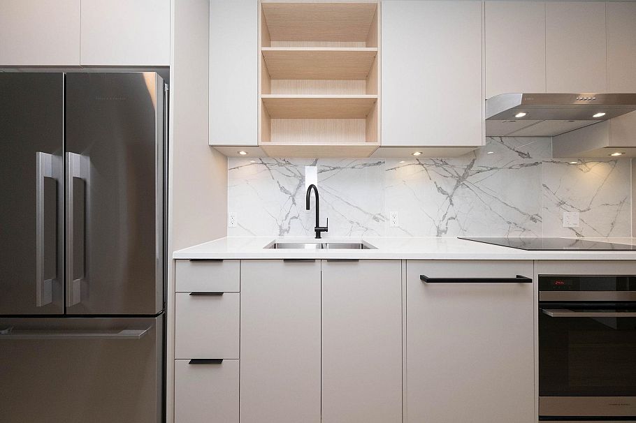 310 422 E 3rd Street North Vancouver, BC - 6