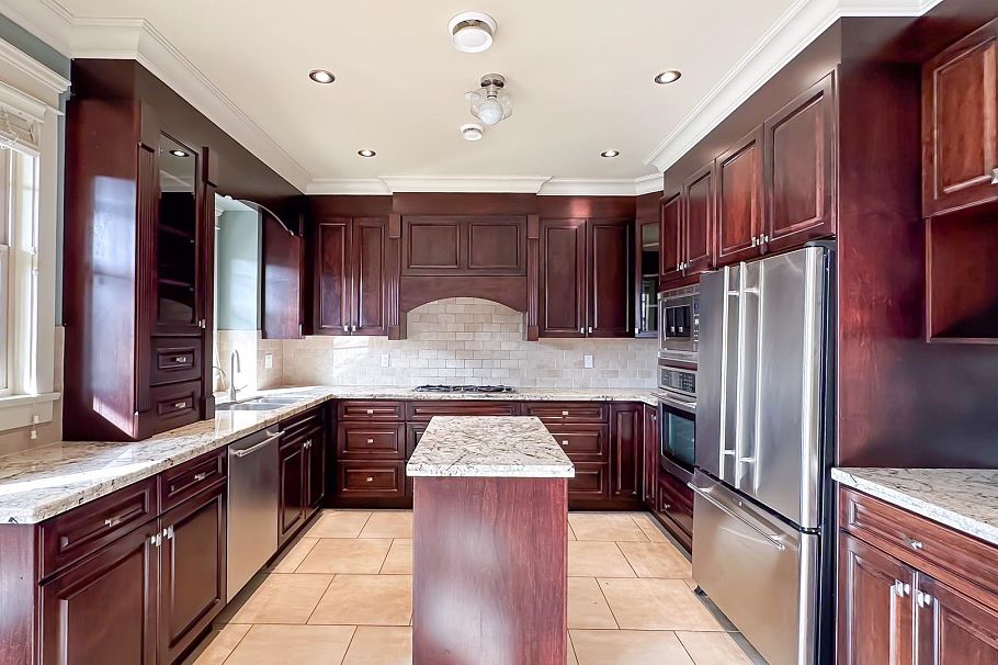 2978 W 21st Avenue Vancouver, BC - 11