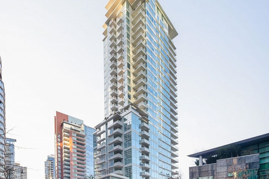 TH102 1139 W Cordova Street Vancouver, BC - 1