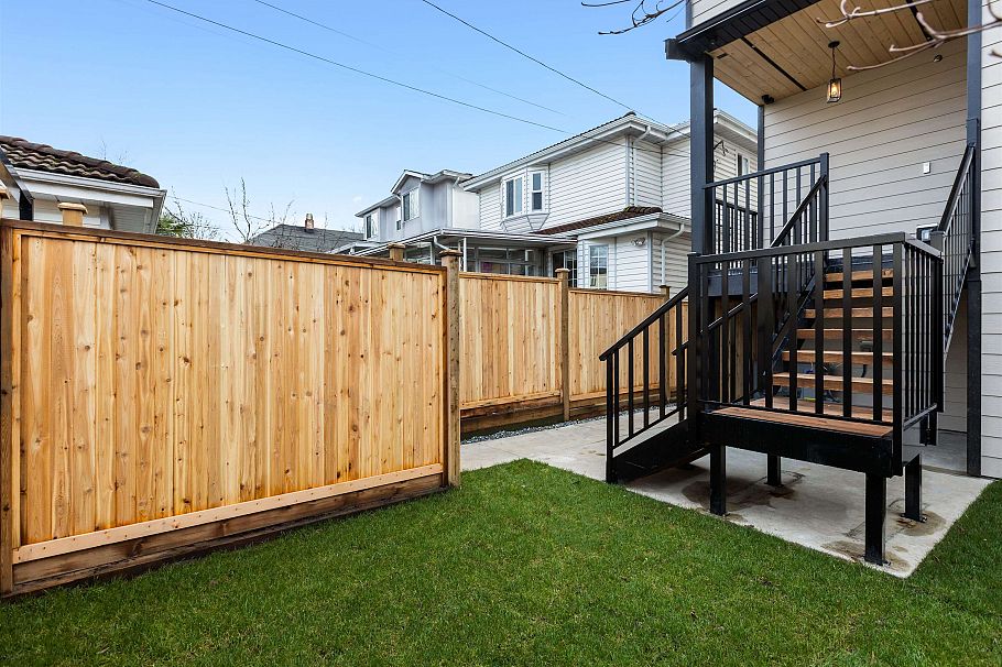 2 435 E 47th Avenue Vancouver, BC - 15