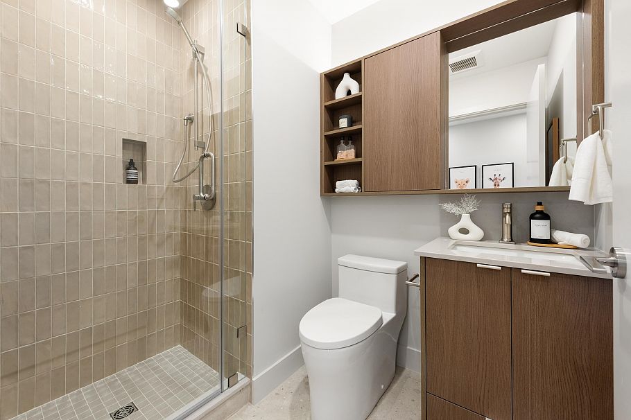 1 2635 W 12th Avenue Vancouver, BC - 23