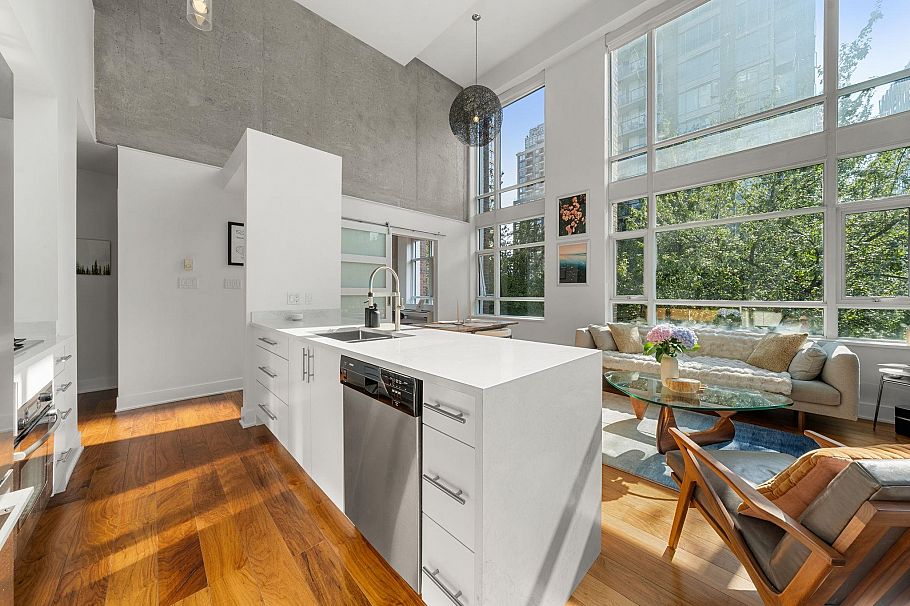 407 988 Richards Street Vancouver, BC - 16