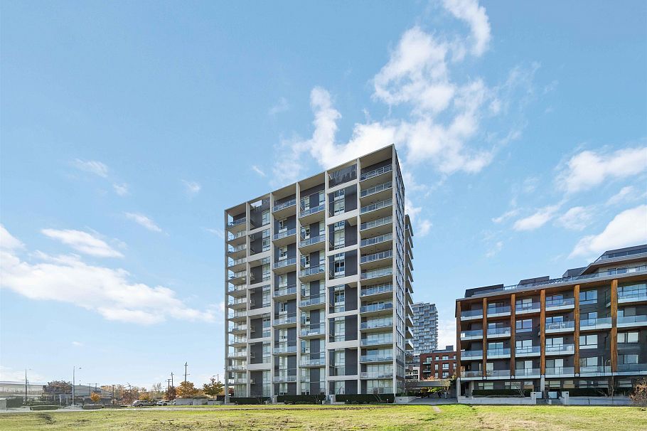 808 3581 E Kent Avenue North Vancouver, BC - 27